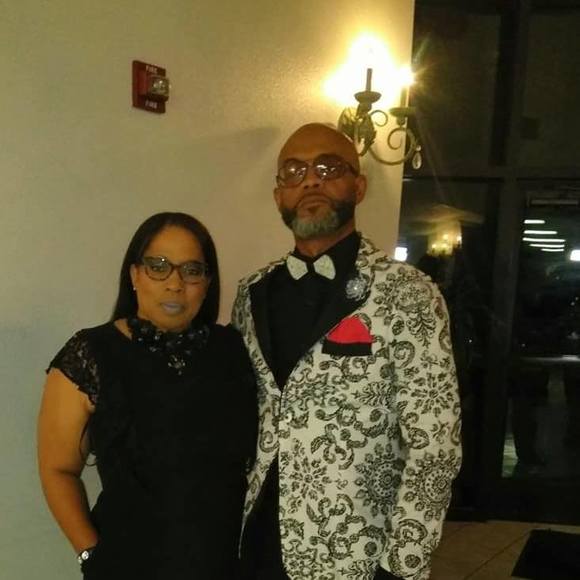 Meet your Posher, Delisha - Picture 1 of 1